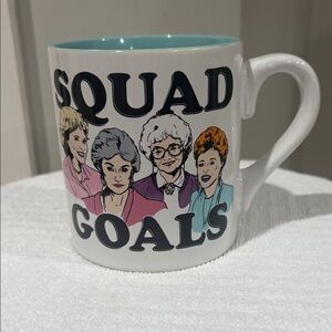 White Mug with 'Squad Goals' Design